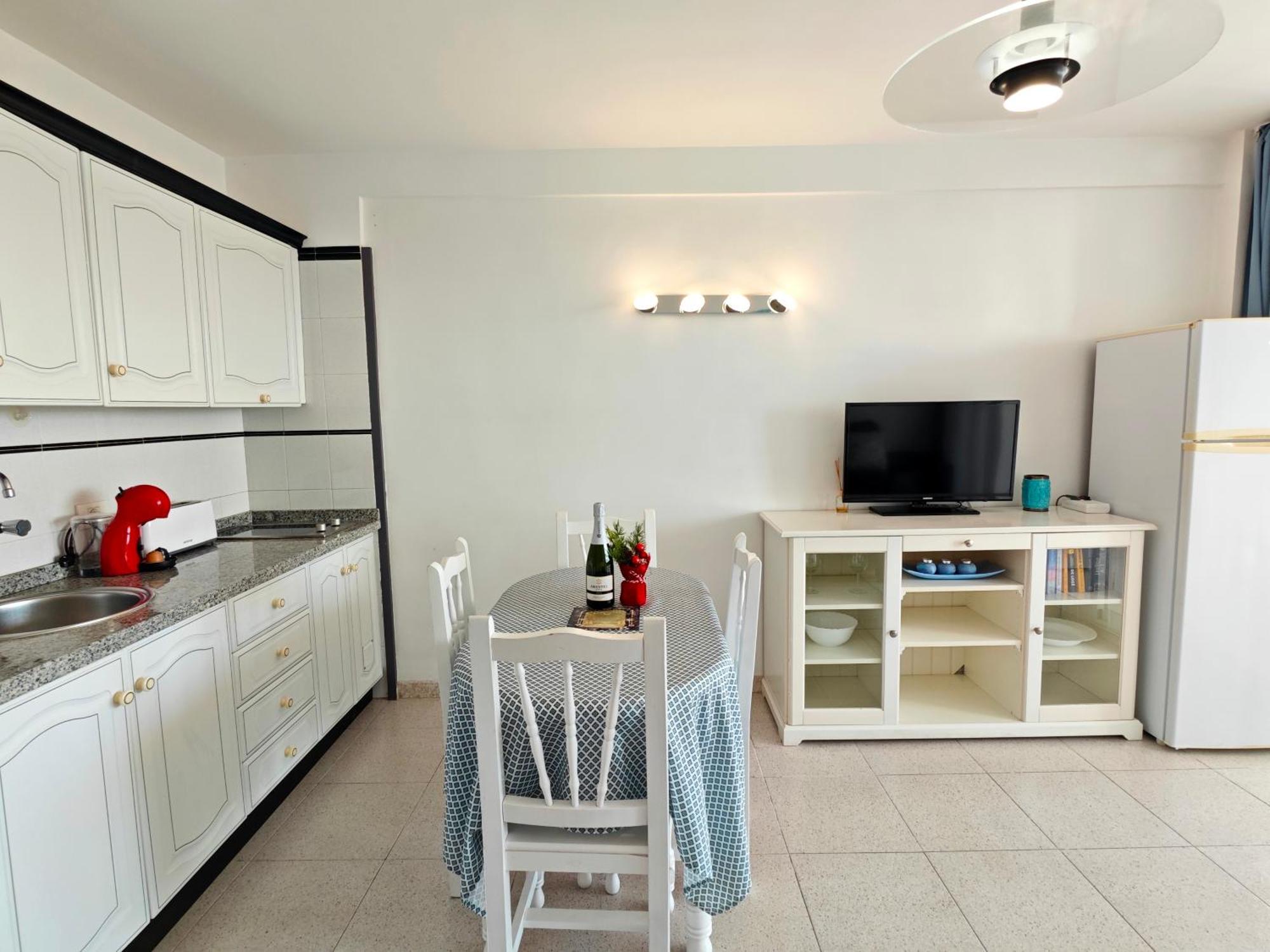 Blanco&Azul - Comfortable Ocean View Apartment Next To The Beach Плая-де-лас-Америкас Экстерьер фото